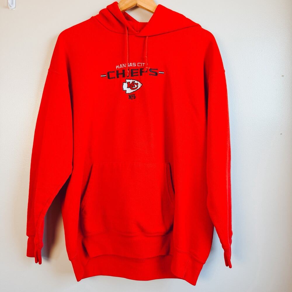 Chiefs NFL Hoodie Size Large Red Embroidered Kansas City Pullover Sweatshirt